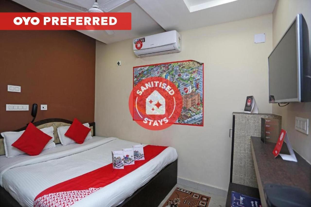Oyo 14487 Hotel Stay Inn Колката Екстериор снимка
